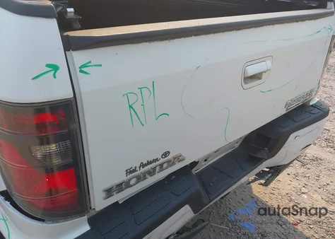 2014 Honda Ridgeline Se z USA, uszkodzony, nr VIN 5FPYK1F63EB012271